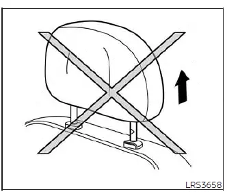 Correct engagement check of a non-adjustable head restraint in a Nissan Versa, verifying that the lock knob is secured in the single notch