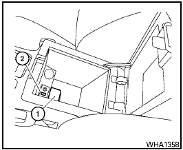 Connecting a device to the USB input