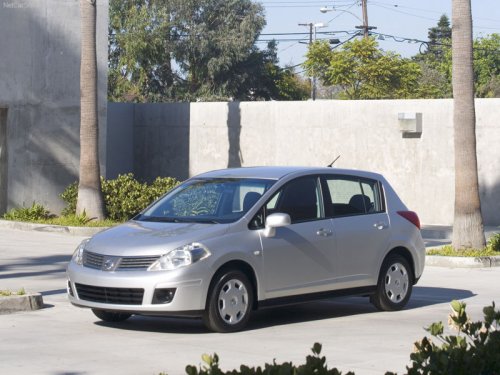 Nissan Versa